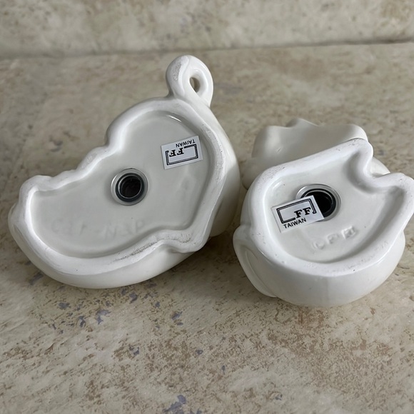 Fitz and Floyd Salt and Pepper Shaker Lazy Kitty Cats - Picture 5 of 8